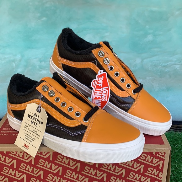 VANS OLD SKOOL MTE APRICOT/BLACK WMNS - Picture 3 of 17